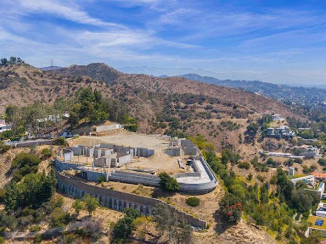 House for sale in Canoga Park, California