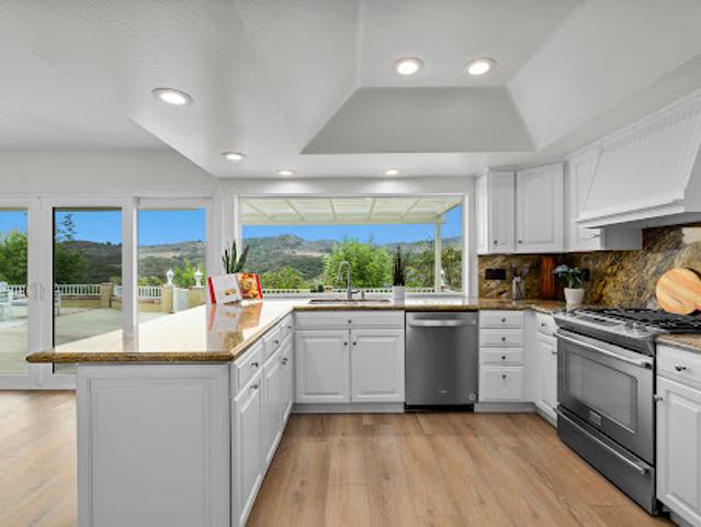 House for sale in Thousand Oaks House for sale in Thousand Oaks