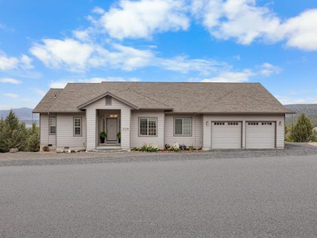 House for sale in Oregonia