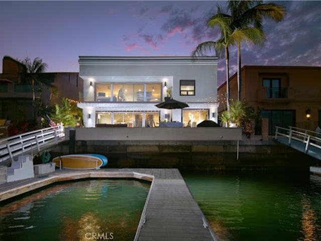 House for sale in Corona Del Mar, California