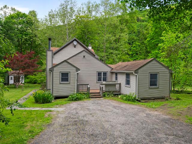 House for sale in Gaylordsville, Connecticut