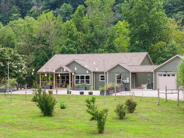 House for sale in Burkesville, Kentucky