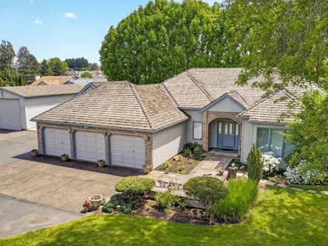 House for sale in Oregonia
