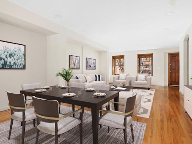 House for sale in New York, Arverne