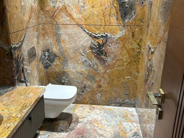 House for sale in Deri
