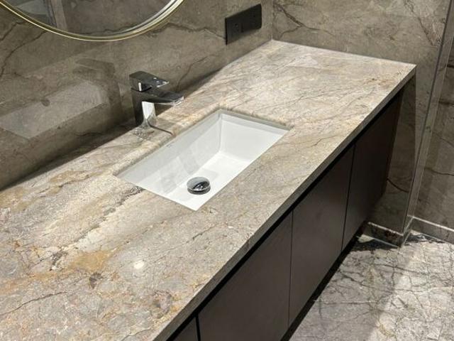 House for sale in Deri