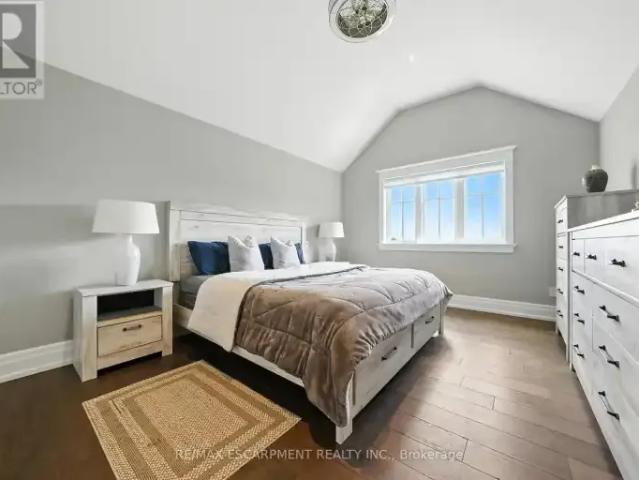 House for rent in Burlington, Ontario