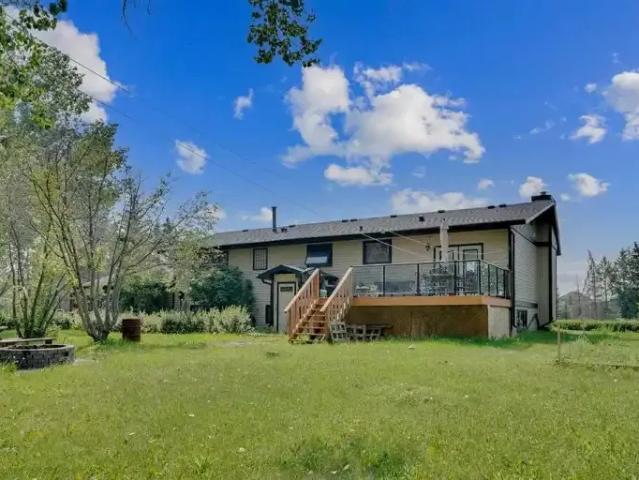 House for rent in Chestermere, Alberta