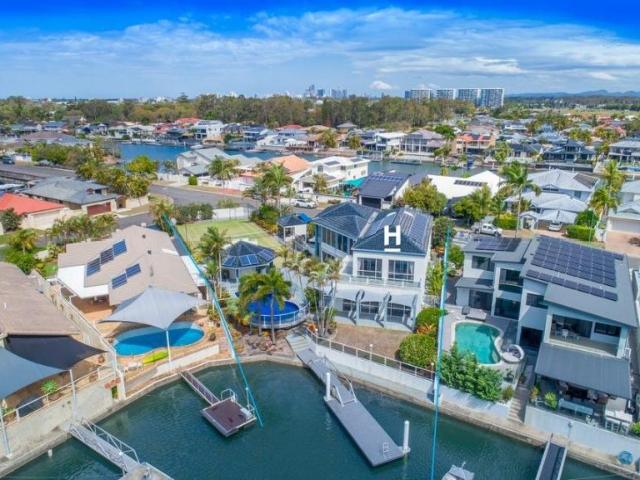House for sale in Runaway Bay, Gold Coast City