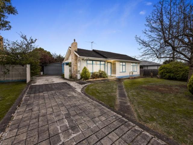 House for sale in Wantirna South, Melbourne