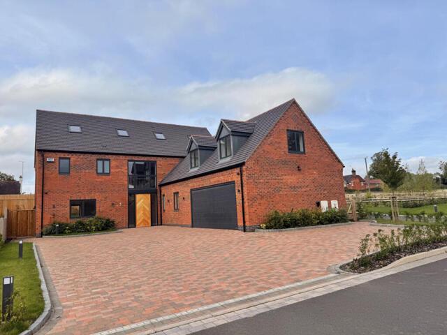 House for sale in Allesley, West Midlands