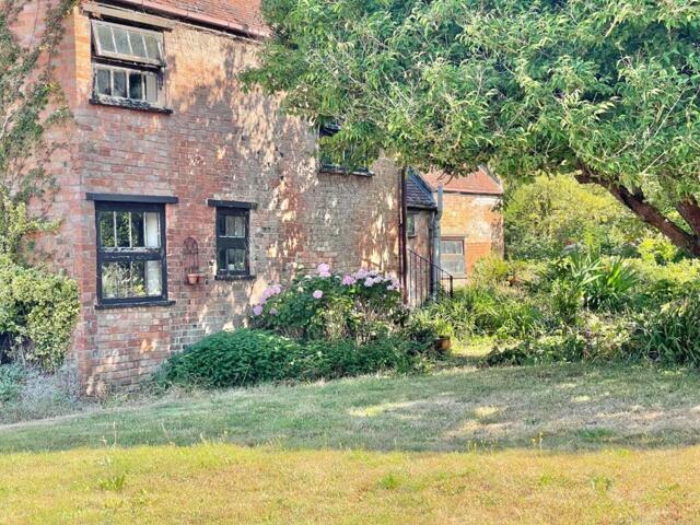 House for sale in Brent Knoll, Somerset
