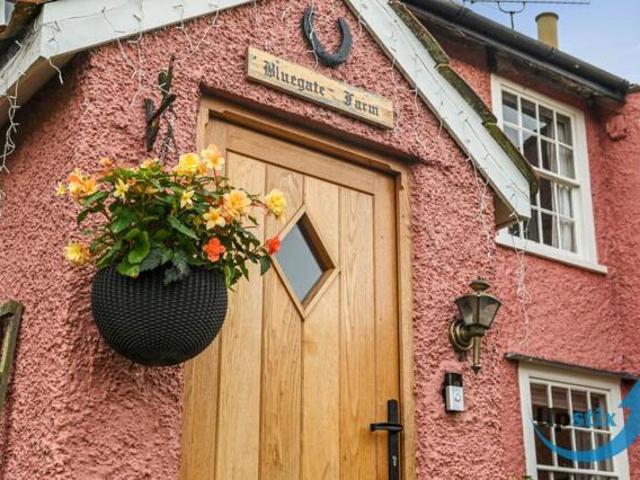 House for sale in Chelmondiston, Suffolk
