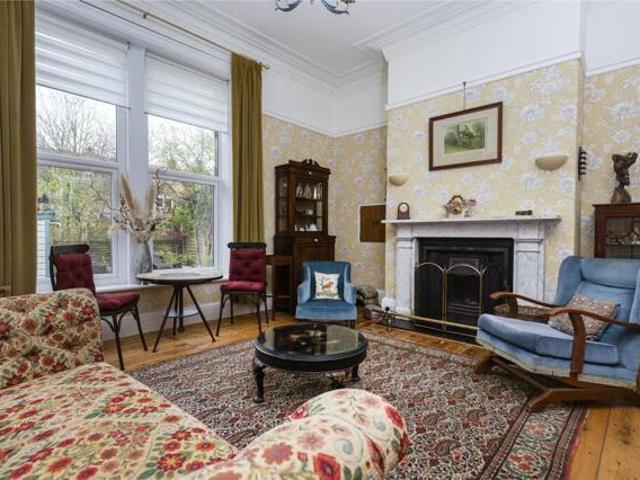 House for sale in Gledholt, Huddersfield