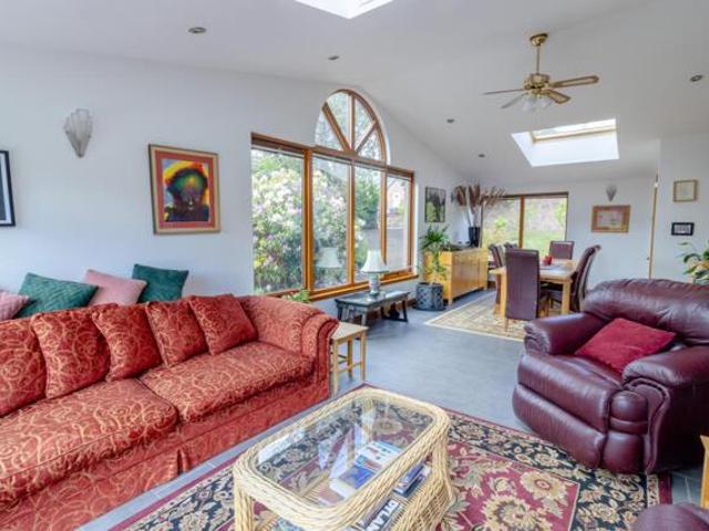 House for sale in Kirriemuir, Scotland