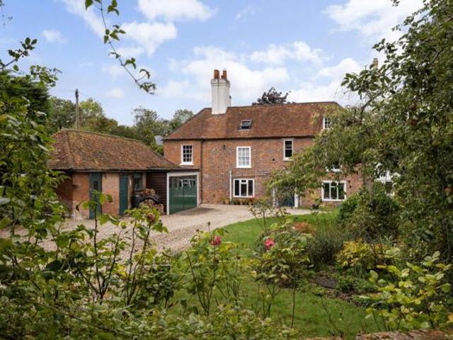 House for sale in Speen