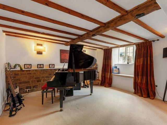 House for sale in Evershot, Oxfordshire