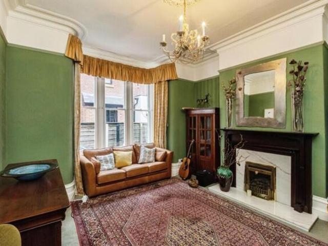 House for sale in Swinton, Swinton Park