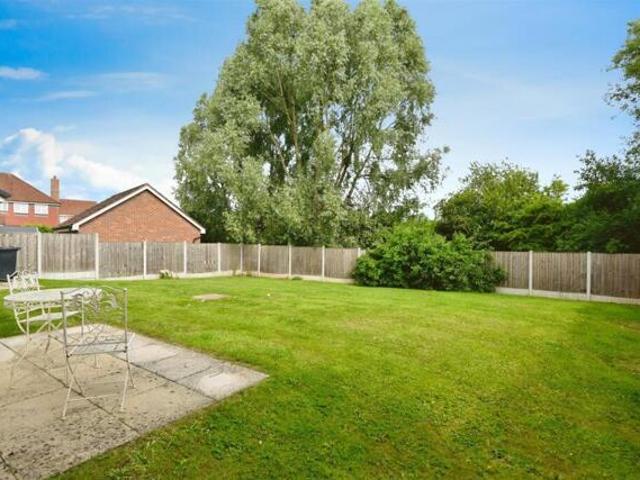 House for sale in Weston and Crewe Green, Weston