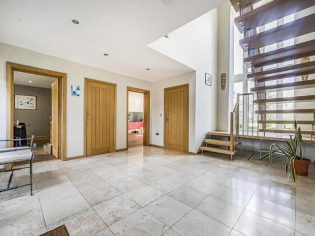 House for sale in Windsor, Spital