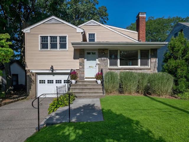 House for sale in Scarsdale, New York