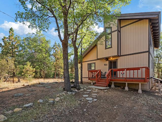 House for sale in Sugarloaf, California