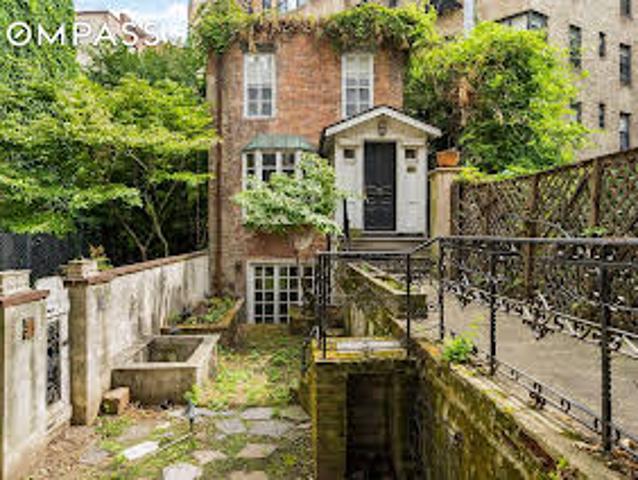 House for sale in New York