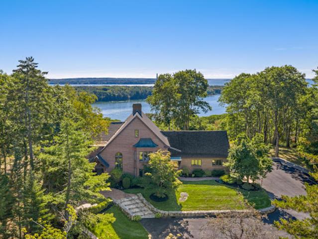 House for sale in Cumberland, Cumberland County