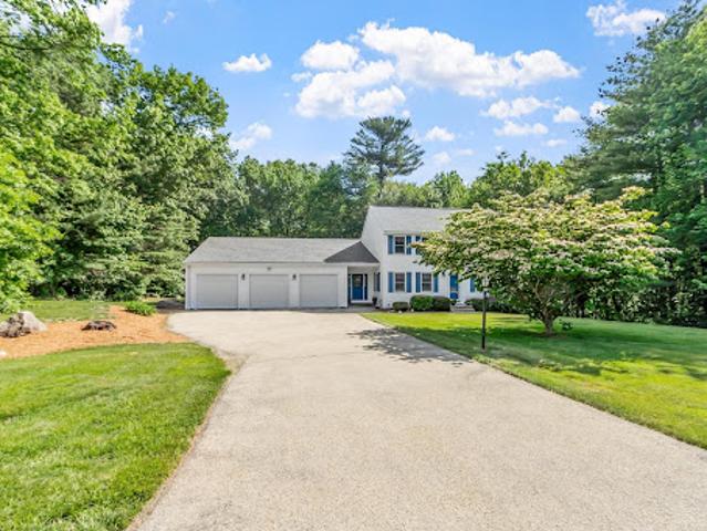 House for sale in Tyngsborough, Middlesex County
