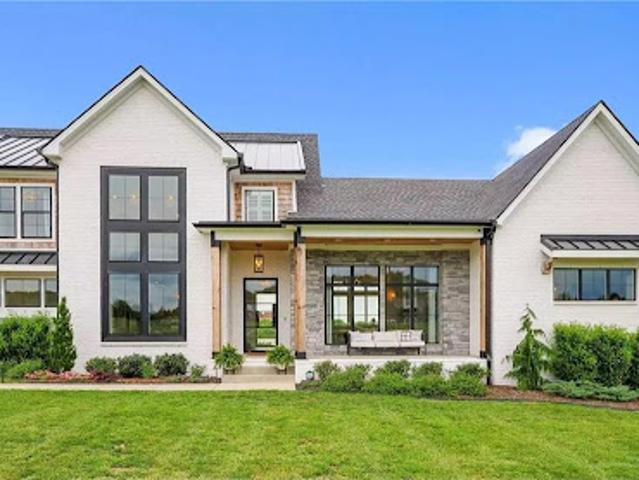 House for sale in Fayetteville, Georgia