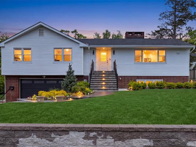 House for sale in Eastchester, New York