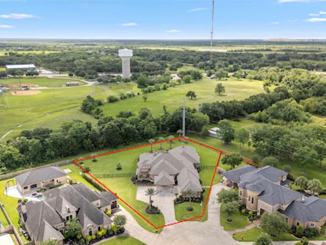 House for sale in Friendswood, Texas