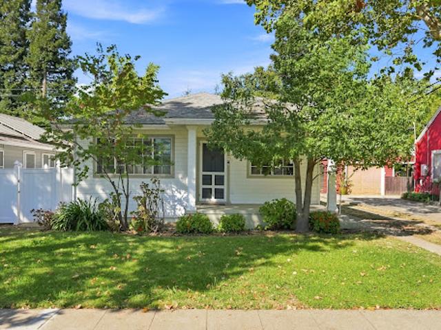 House for sale in Walnut Grove, California