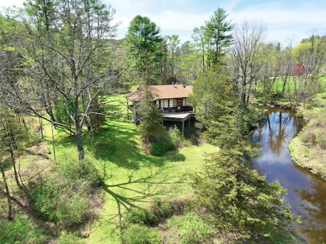 House for sale in Gaylordsville, Connecticut