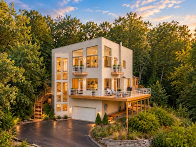 House for sale in Porter, Indiana