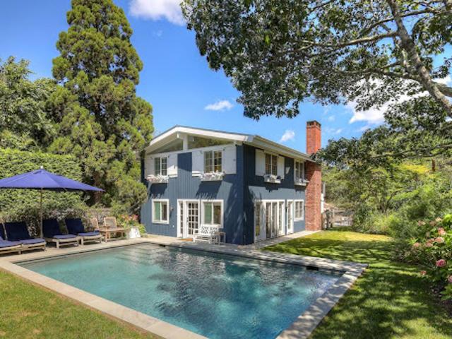 House for sale in Wainscott, New York