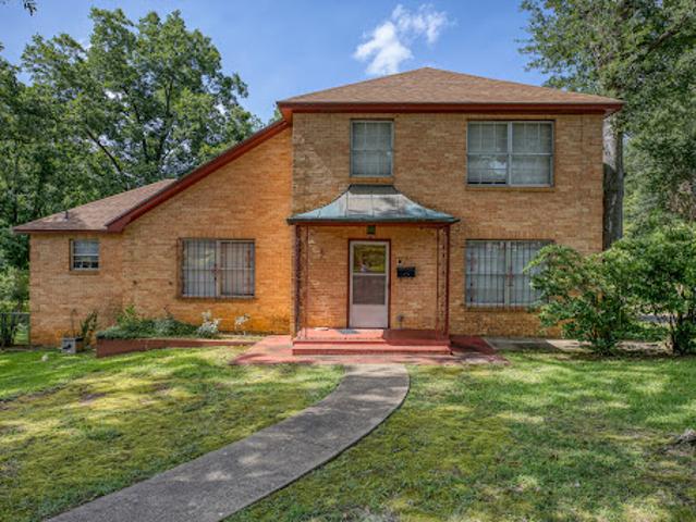 House for sale in Palestine, Texas
