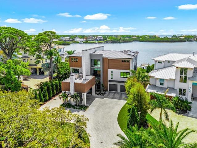 House for sale in Crystal Beach, Florida