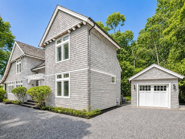 House for sale in Wainscott, New York
