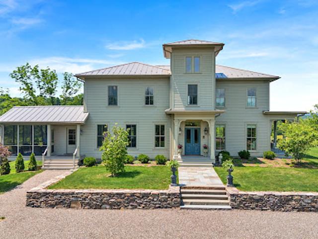 House for sale in Schodack Landing, New York