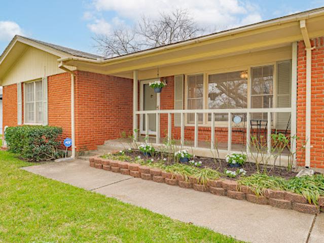 House for sale in Benbrook, Texas