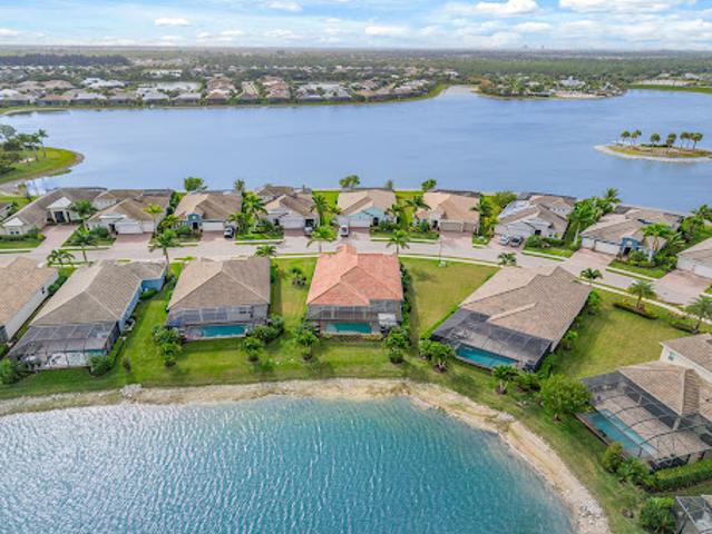 House for sale in Naples, Florida