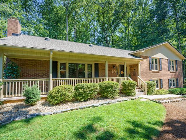 House for sale in Hendersonville, North Carolina
