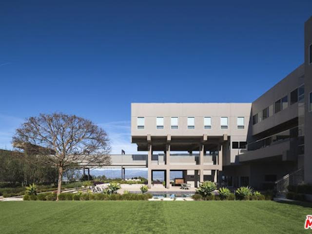 House for sale in Canoga Park, California