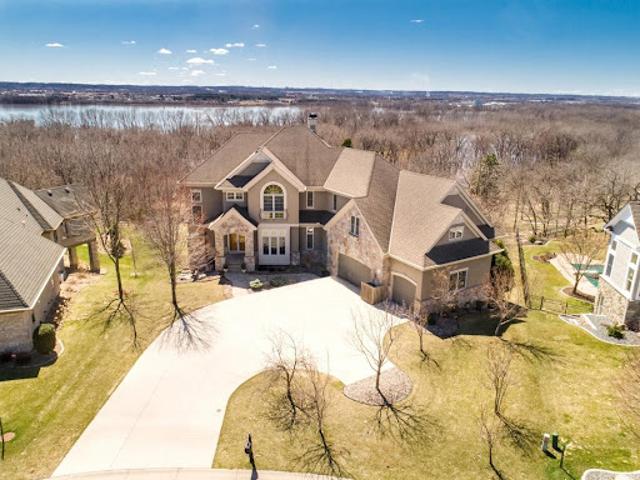 House for sale in Hennepin, Minnesota