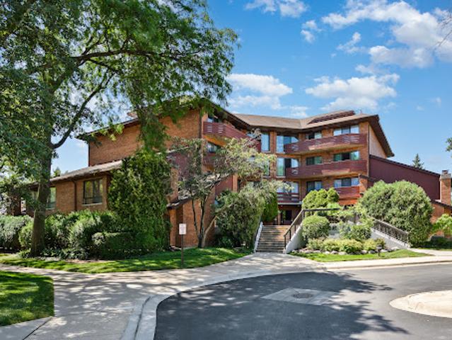 House for sale in Glenview, Illinois