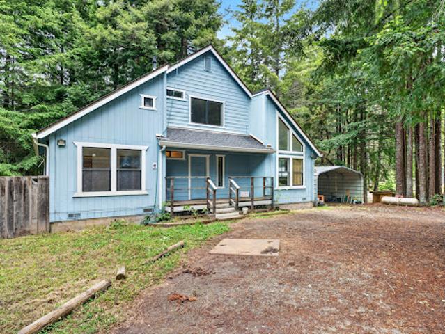 House for sale in Albion, California