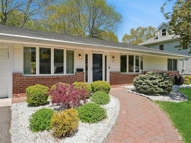 House for sale in Dayton, New Jersey