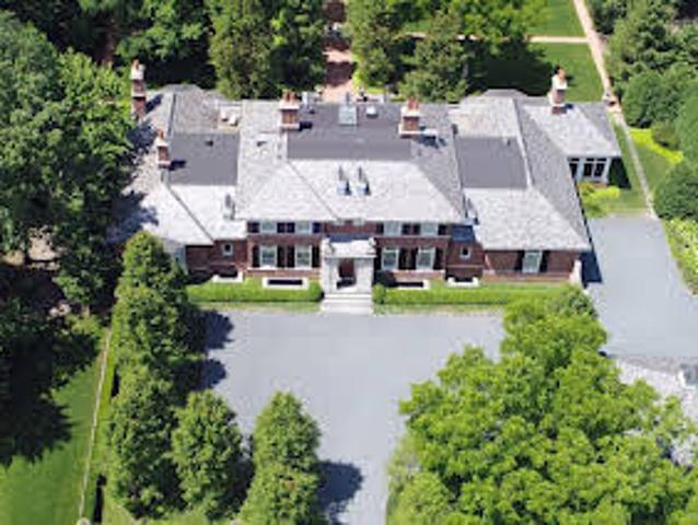 House for sale in Lake Forest