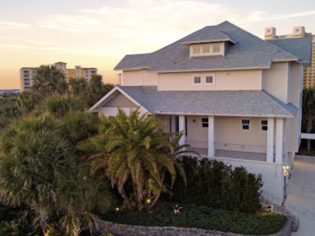 House for sale in New Smyrna Beach, Florida